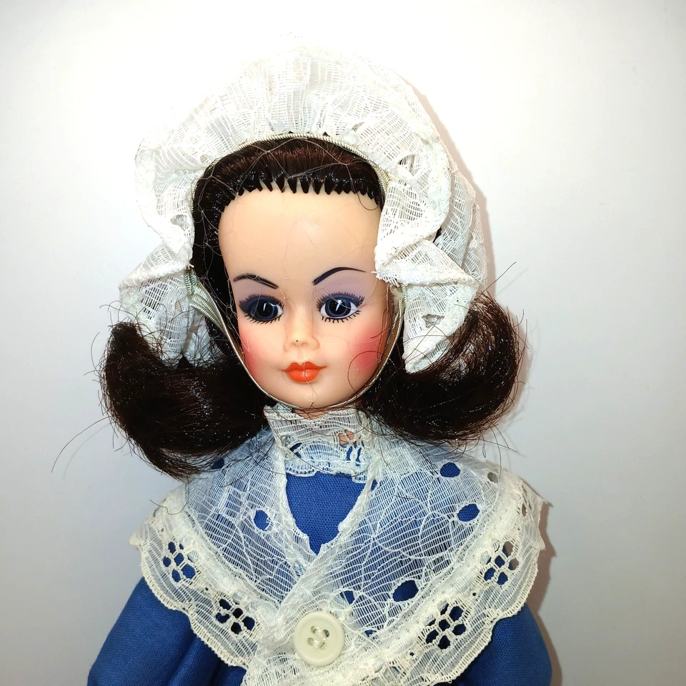 1976 Horsman Elizabeth Taylor Doll Queen of Light Bluebird  Movie De-boxed - Image 3 of 4