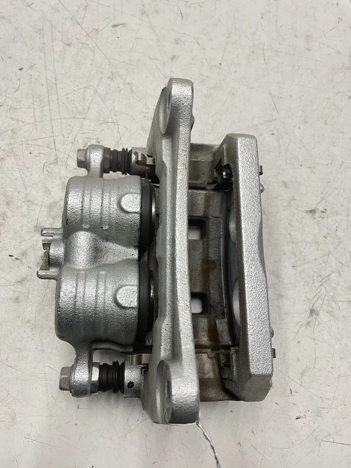 Front Left Brake Caliper 2022 Subaru Forester 26292-SJ011 2019 2020 2021 2023 - Image 3 of 4