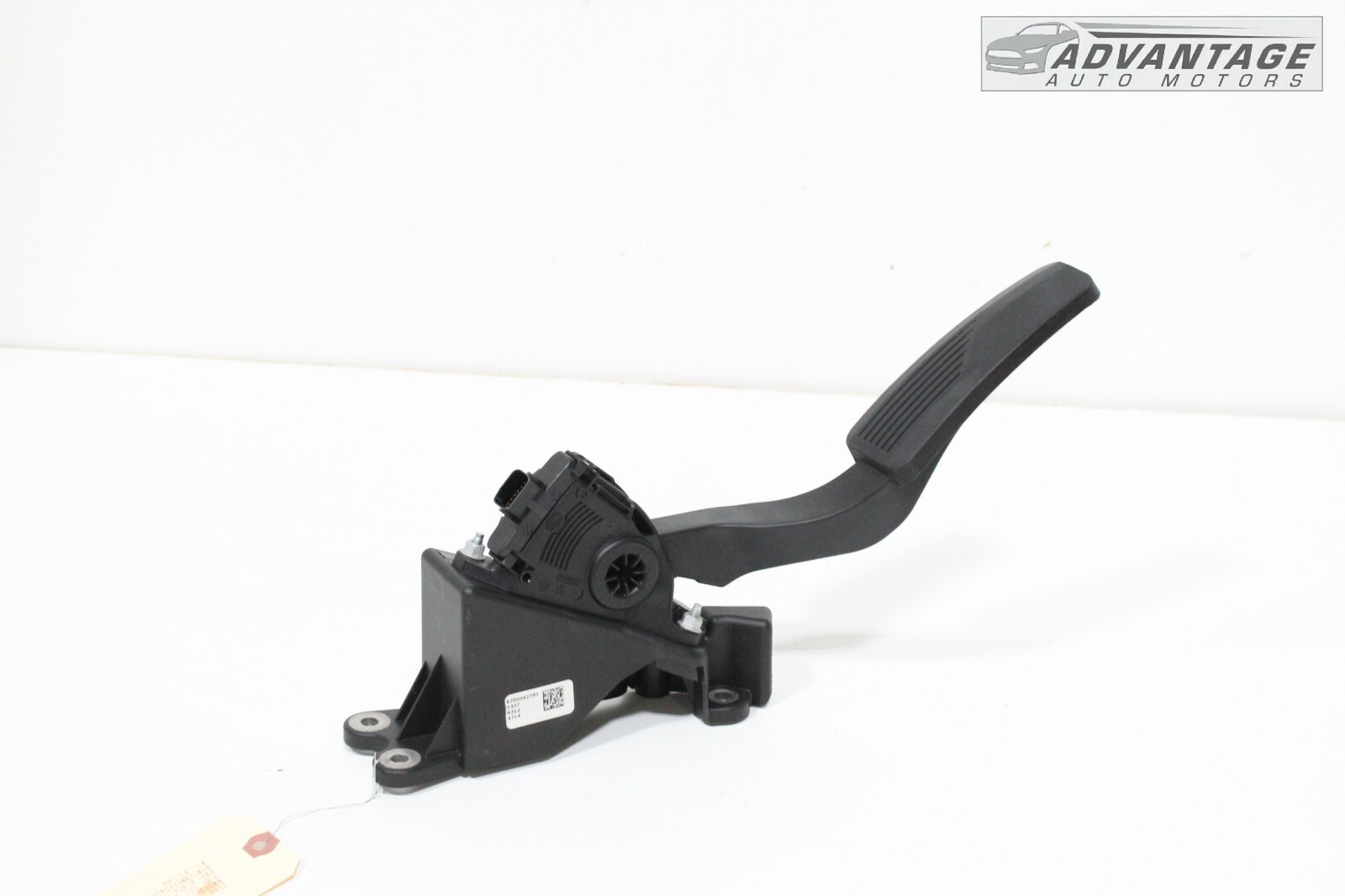 2014-2020 MASERATI GHIBLI THROTTLE ACCELERATOR FUEL GAS PEDAL W/ SENSOR OEM