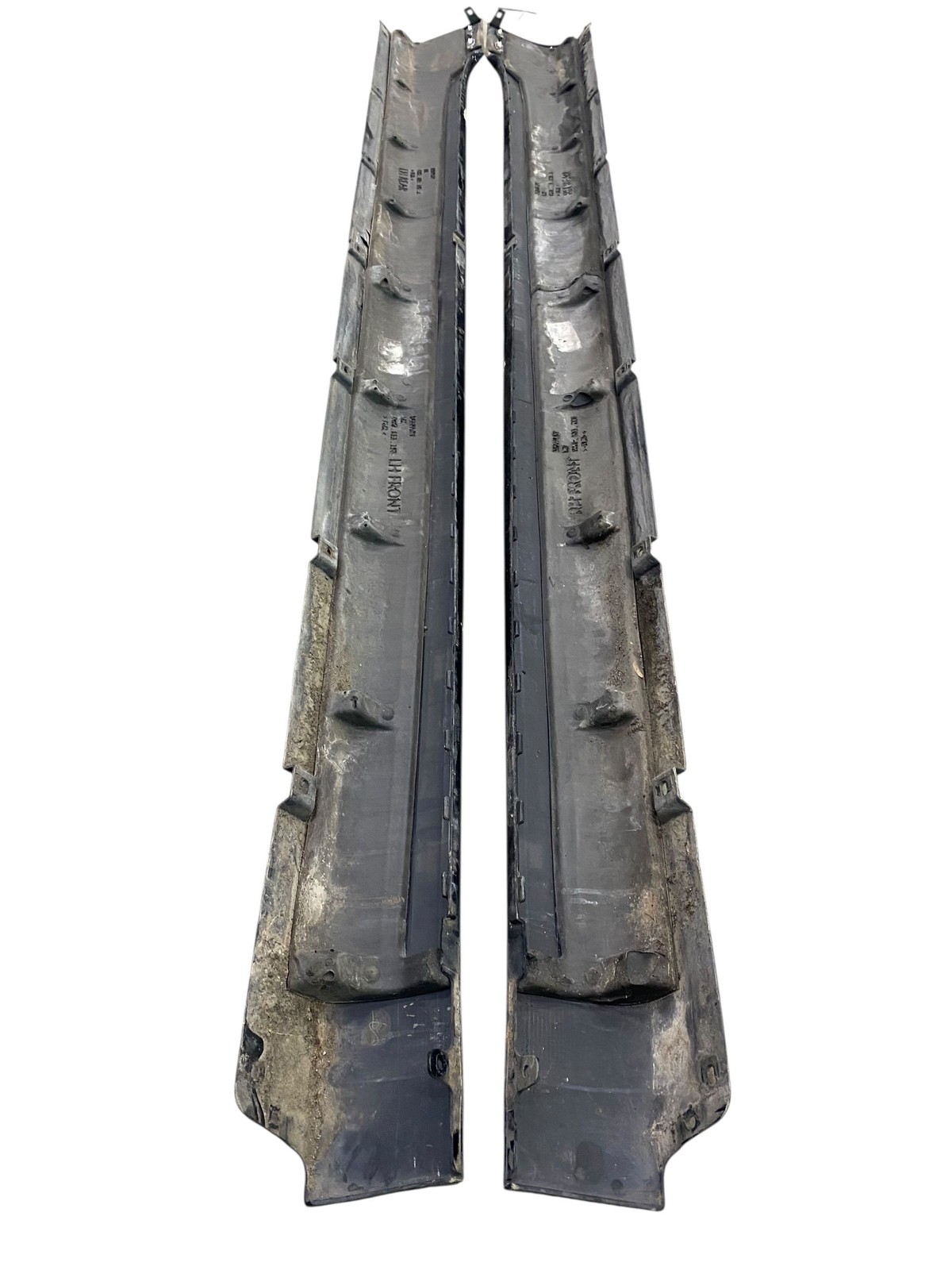 2013-2019 BENTLEY FLYING SPUR 4W 223B RIGHT & LEFT LOWER SKIRT ROCKER MOULDING