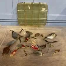 Lot of 10 Early Spinner (7) G.M. Skinner & (1) A.B. Hendryx Co & (2) Unmarked