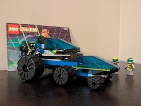 Vintage (1995) LEGO Space Unitron set 1787 Crater Cruiser - RARE