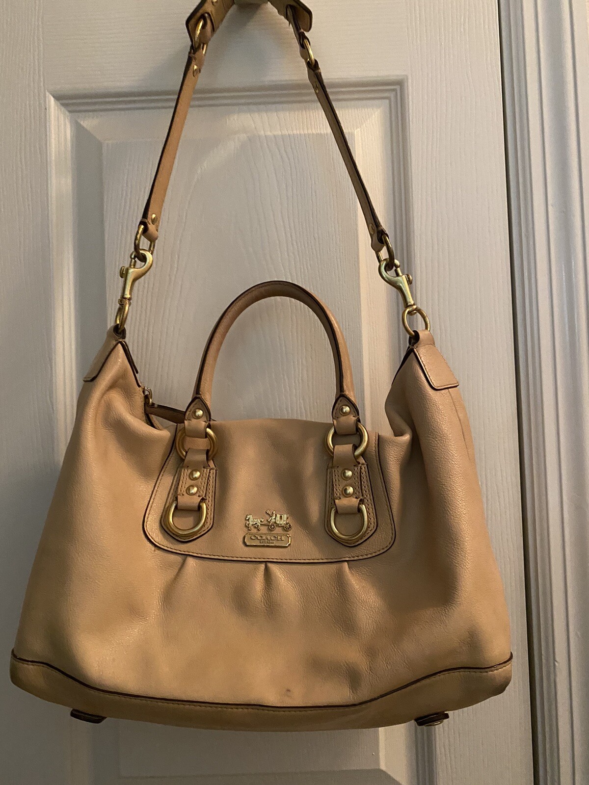 COACH VINTAGE HAMPTONS LEATHER SHOULDER BAG Cream Co… Gem