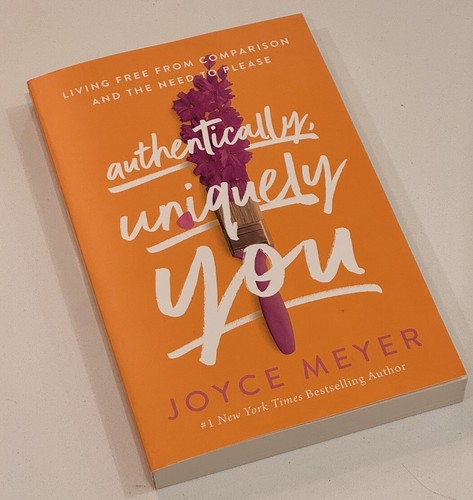Authentically, Uniquely You Study Guide: Living Free from Comparison and - GOOD
