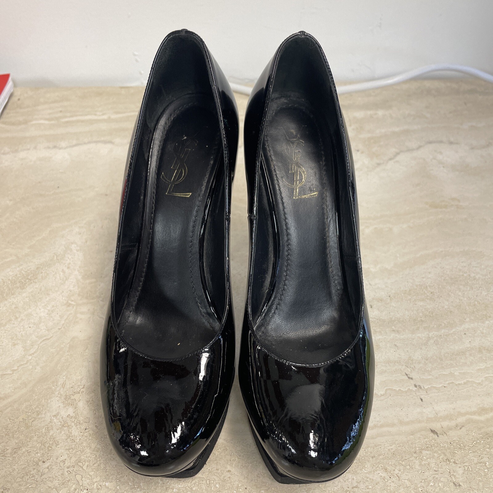 yves saint laurent donna taglia 40 pelle verniciata plateau pompa stiletto