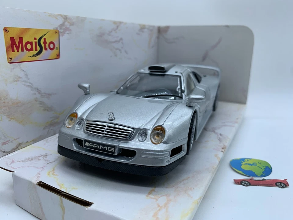 Maisto Mercedes CLK-GTR Street Version , automodello scala 1:24, vintage (2053) - Immagine 3 di 4