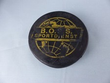 PALET PUCK ICE HOCKEY SUR GLACE B.O.S.S SPORDIENST années 1970 1980