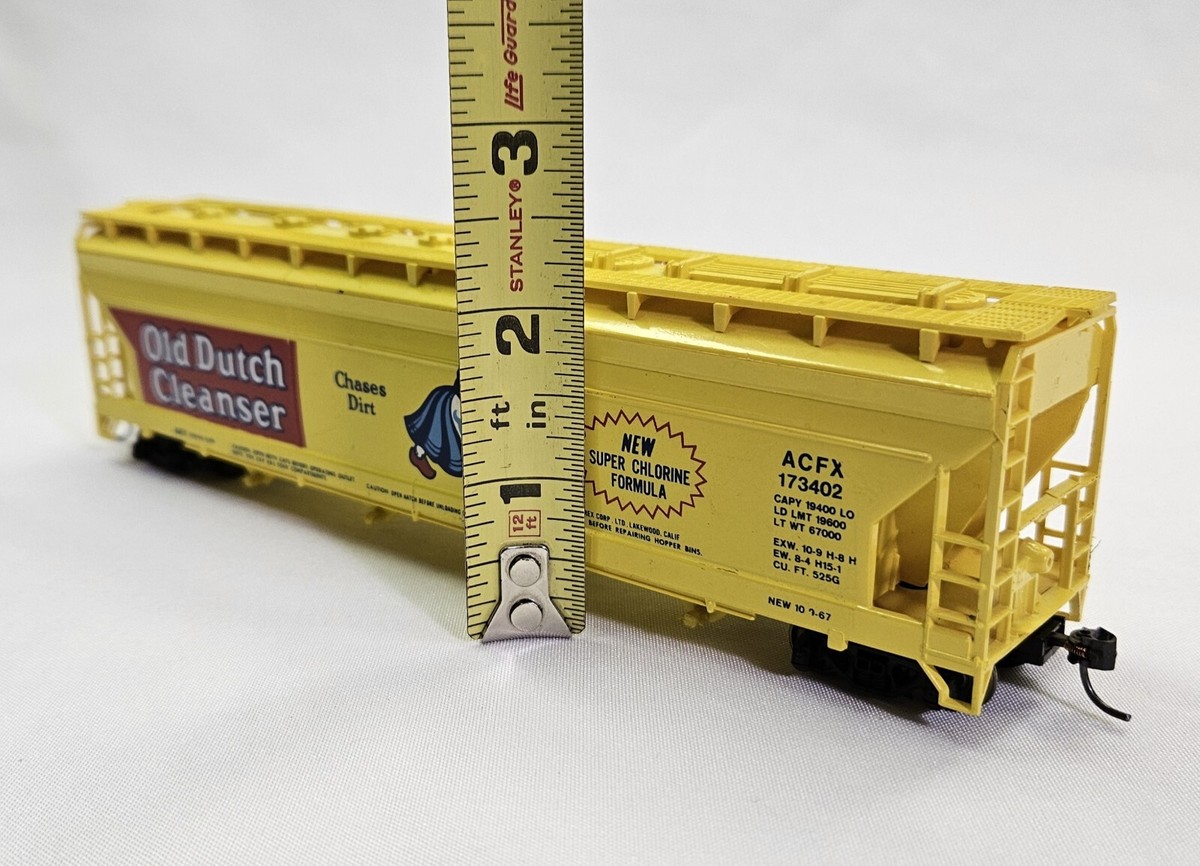HO Scale Tyco Old Dutch Cleanser Covered Hopper Train Car 4 Bay