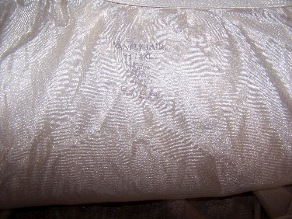 Vanity Fair Off White Brillante Resbaladizo Abuela Bragas Calzoncillos Nylon Talla 11/4XL Foto 3 de 3