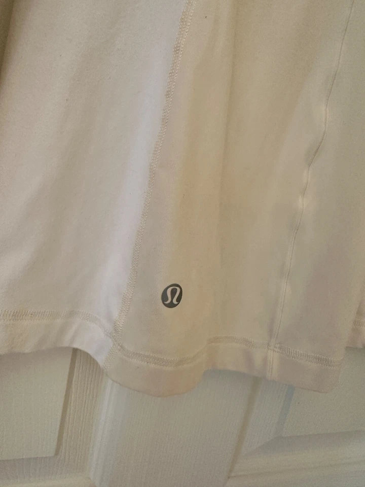 Lululemon White Run Speed Reflective Lace Turtleneck Rulu Shirt LS Womens Sz 6 - Image 3 of 4