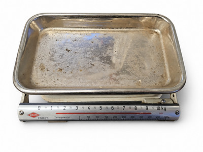Vintage KRUPS COMET Küchenwaage mechanisch bis 10 kg mit Metallschale rostig