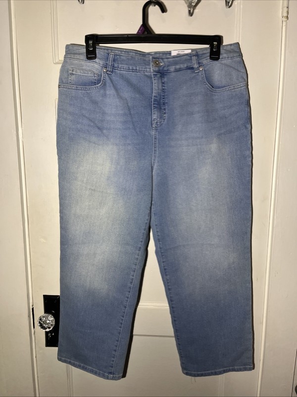 Women’s Cropped Jeans Size 16 Style & Co. High rise Light Stretch Denim NWT