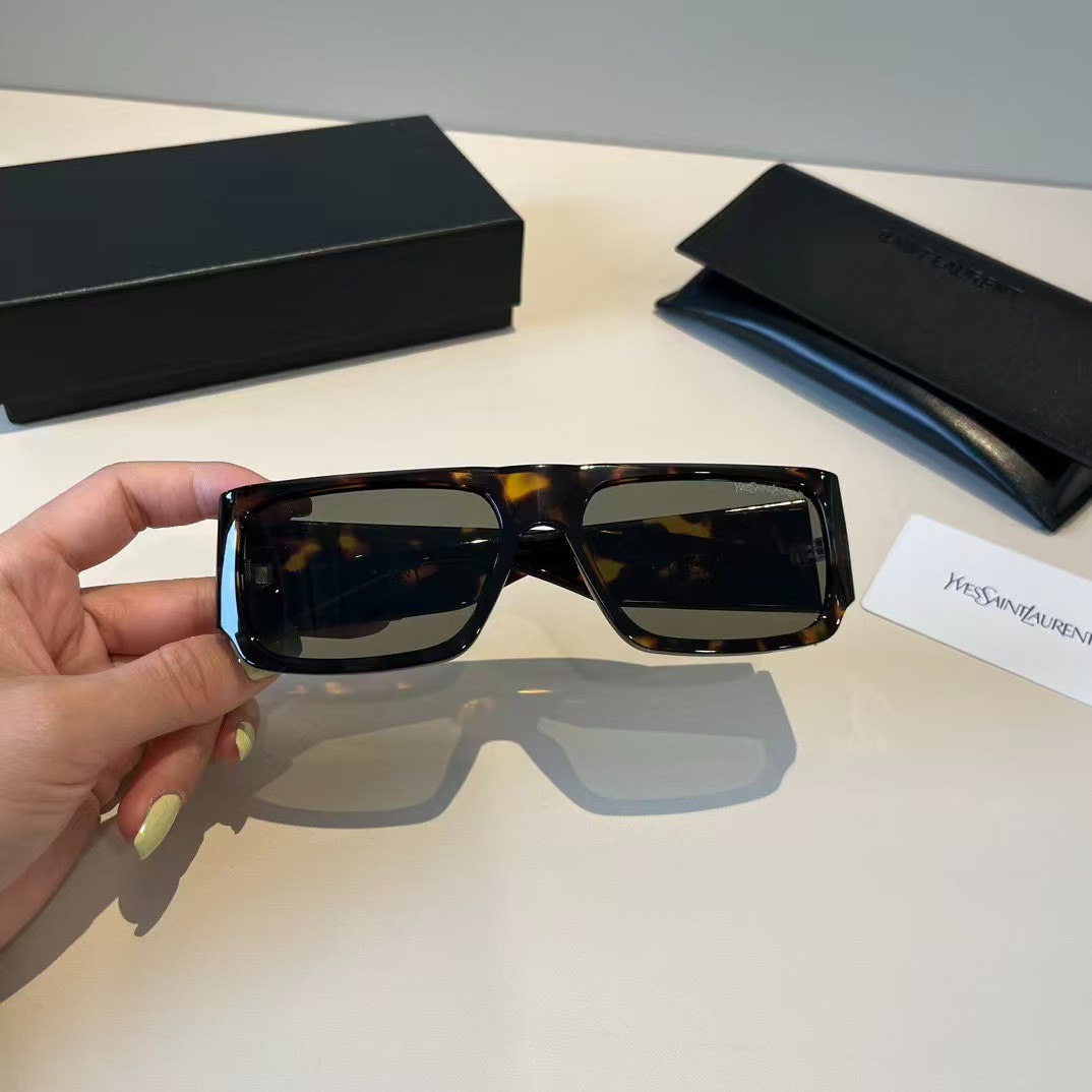 Saint Laurent Fashion Hawksbill  Square Frame Sunglasses 57-18-140 thumbnail 4