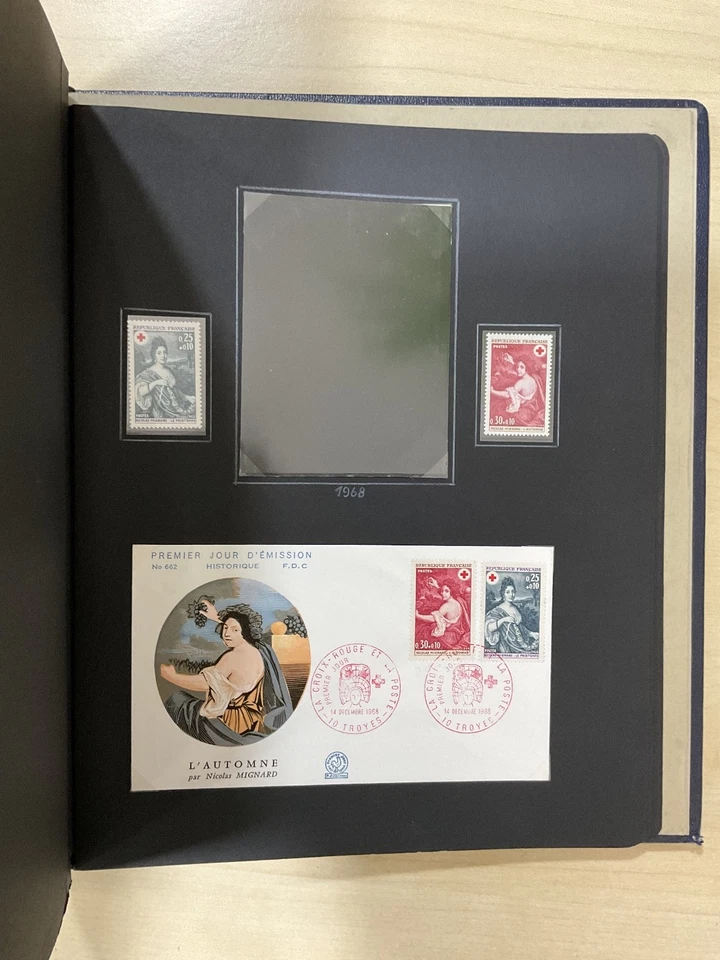 Red Cross Stamps + postage history + related material. Large collection. F147 - Image 4 of 4