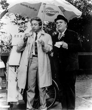 Gene Wilder Walking With Umbrella 5x7 Picture Celebrity Print