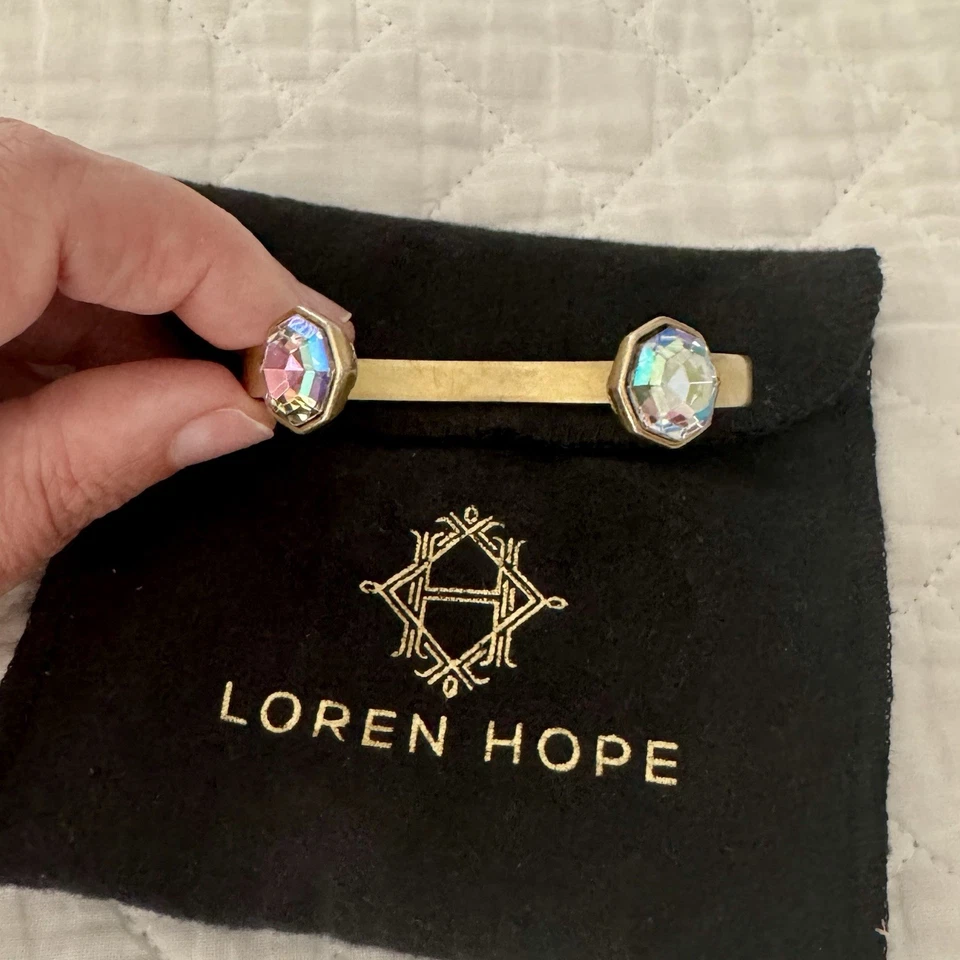 Brazalete Loren Hope Octavia Piedras Iridiscentes Dorado Antiguo, Hecho en EE. UU. Foto 2 de 4