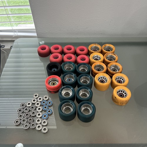 Lot of Used Skateboard Roller Skate Wheels And Bearings