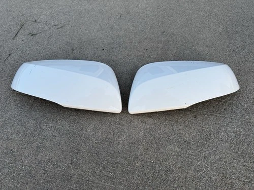 OEM Set 2 Toyota Tacoma Mirror Covers White 16-23 with Turn Signal Used