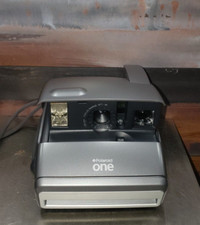 Vintage Polaroid One 600 Instant Film Camera tested