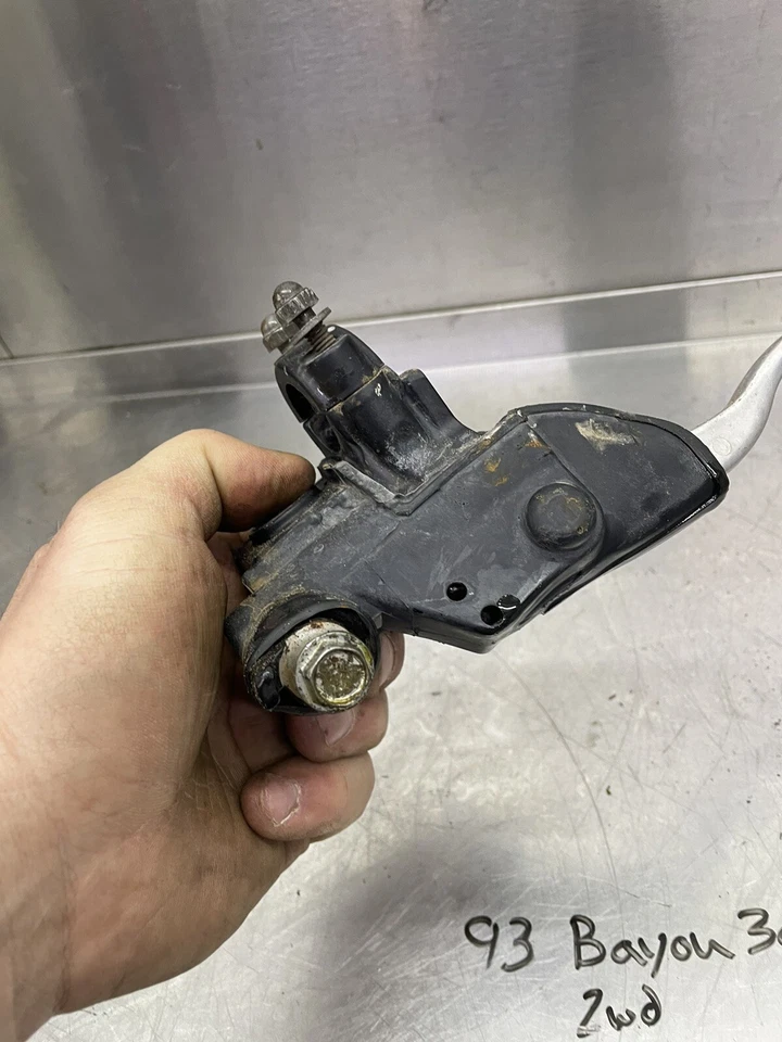 89 90 91 92 93 94 OEM Kawasaki Bayou 300 cilindro maestro de freno derecho 43015-1369 Foto 4 de 4