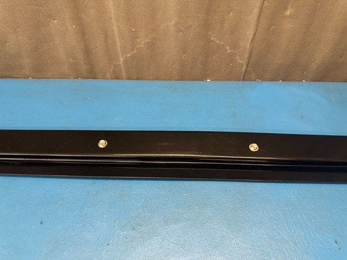 Bestop 5124301 No-Drill Windshield Header Channel For 2007-2018 Jeep Wrangler - Picture 8 of 12
