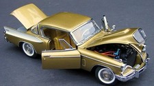 Studebaker with V8Engine/Orig.Wheel Rims 1:24SCALE MODEL Metal Body