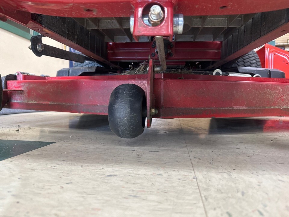 Toro 54in (137cm) TimeCutter MyRIDE Zero Turn 24.5hp Mower 75754