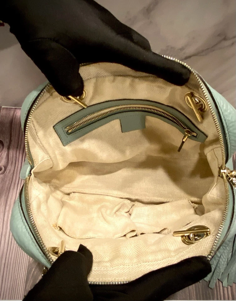 LIGERAMENTE USADO - GUCCI SOHO CADENA PLATA 🩶BOLSO DE HOMBRO EN AZUL CLARO 🩵 Foto 4 de 4