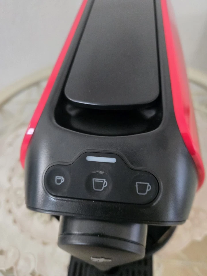 Tchibo Cafissimo Kapsel-Maschine Rot, 288032, Drei-Druck-Brühsystem - Bild 2 von 4