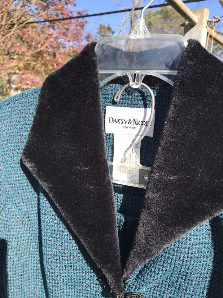 Women's Suit Set by Danny&Nicole - Jacket & Skirt Ensemble - Size 10 - Image 2 of 4