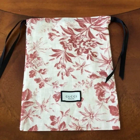 Gucci women's Beauty floral cosmetic bag NWOT