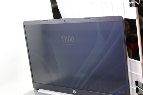 HP 15-DY2131WM 15.6” Laptop – Intel Core i3, 8GB RAM, 256GB SSD, Silver - Picture 4 of 11