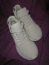 Cu4tro Stunner Galactic Knit Unisex Shoe /8M /9.5W Grey NEW in Box Very Nice