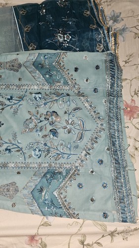 Gorgeous Eid Dress - Picture 8 of 10