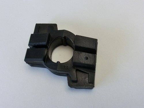 Ersatzteil Gummi Lager für Motor Staubsauger VS06A111 Siemens VBBS607V00