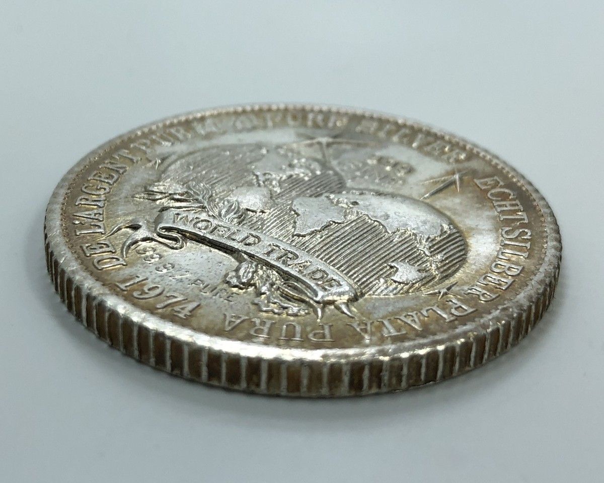 1974 Universal Trade Unit 1oz 999 Silver World Round ~ Ultra High