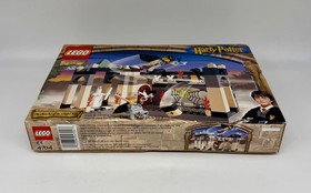 LEGO Harry Potter 4704 - Chamber of the Winged Keys - NIB - Light box Damage