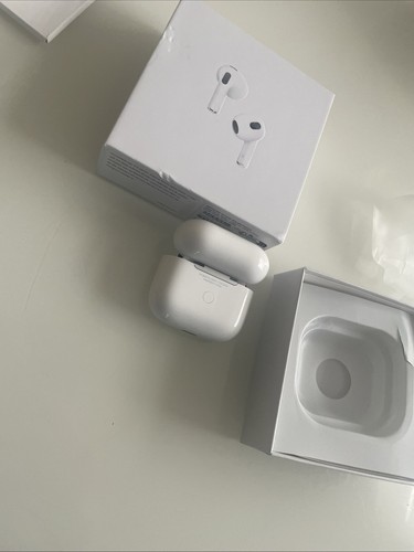 Apple AirPods 3rd Generation - Zdjęcie 4 z 12
