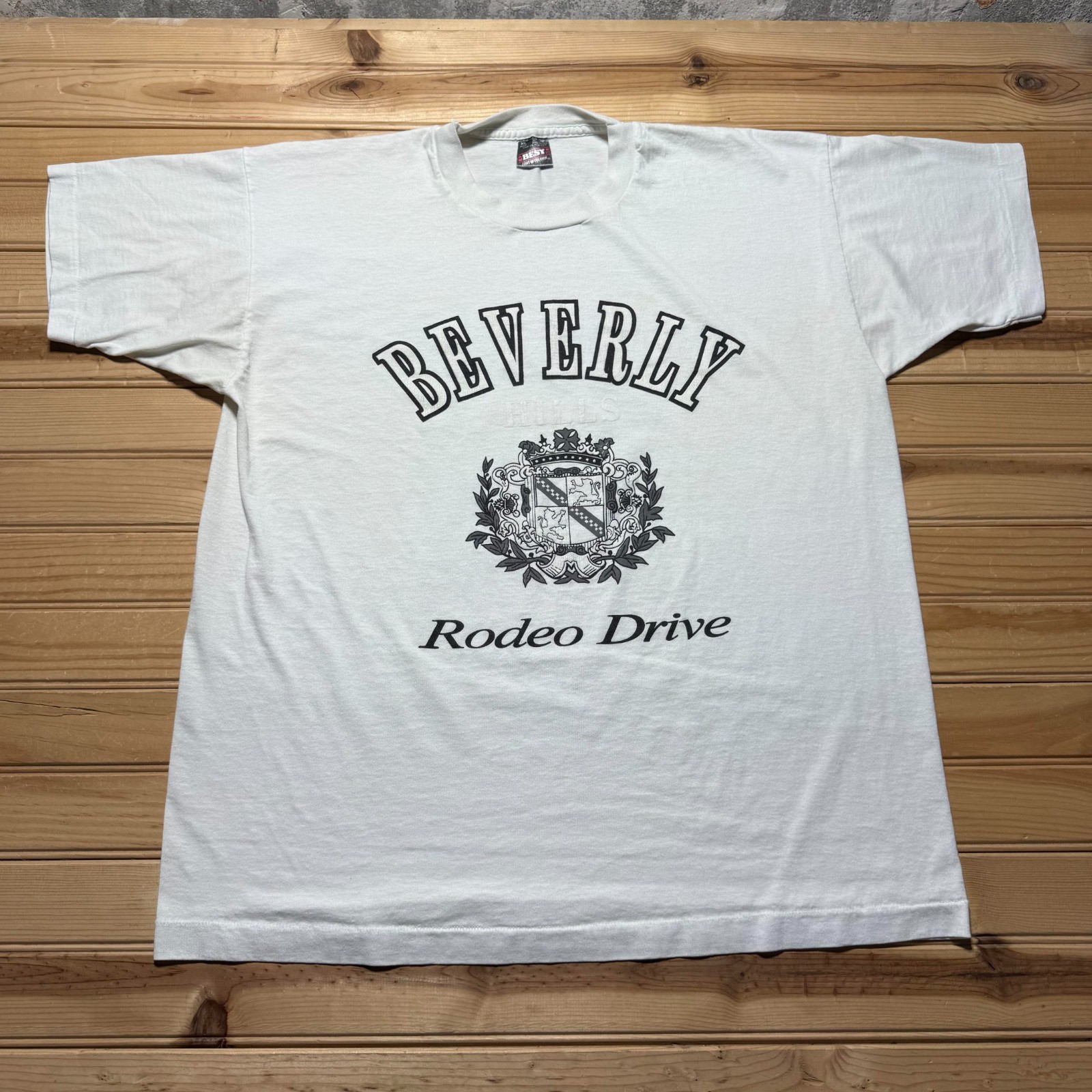 Vintage 90s Beverly Hills Rodeo Drive Crest Single Stitch Graphic T-Shirt USA XL