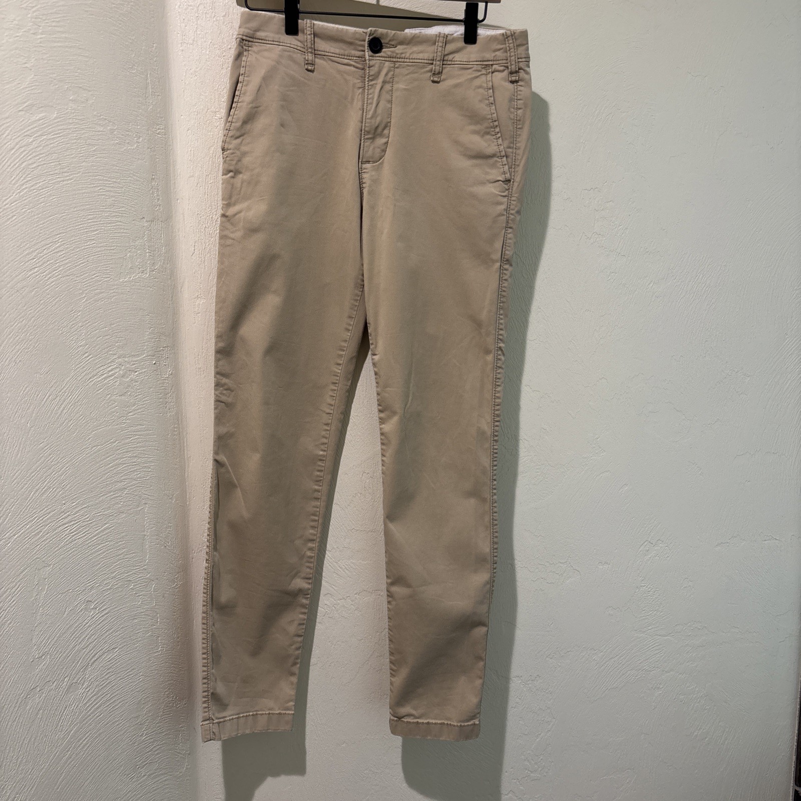 Hollister California Men’s Epic Flex Skinny Chino 30 x 32