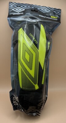 UMBRO Adult Stirrup Shinguards (5'3'' - 5'11'') Black/Green Soccer- NEW