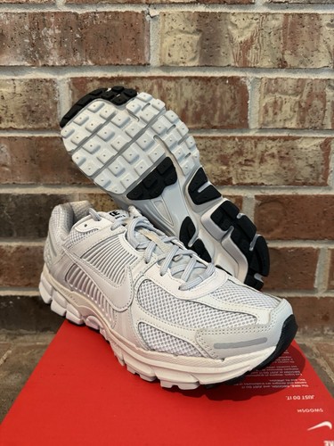 New Nike Zoom Vomero 5 Vast Grey Black Running Shoes FQ7079-100 Women 11 Men 9.5 - 第 1/10 張圖片