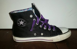 converse black and purple