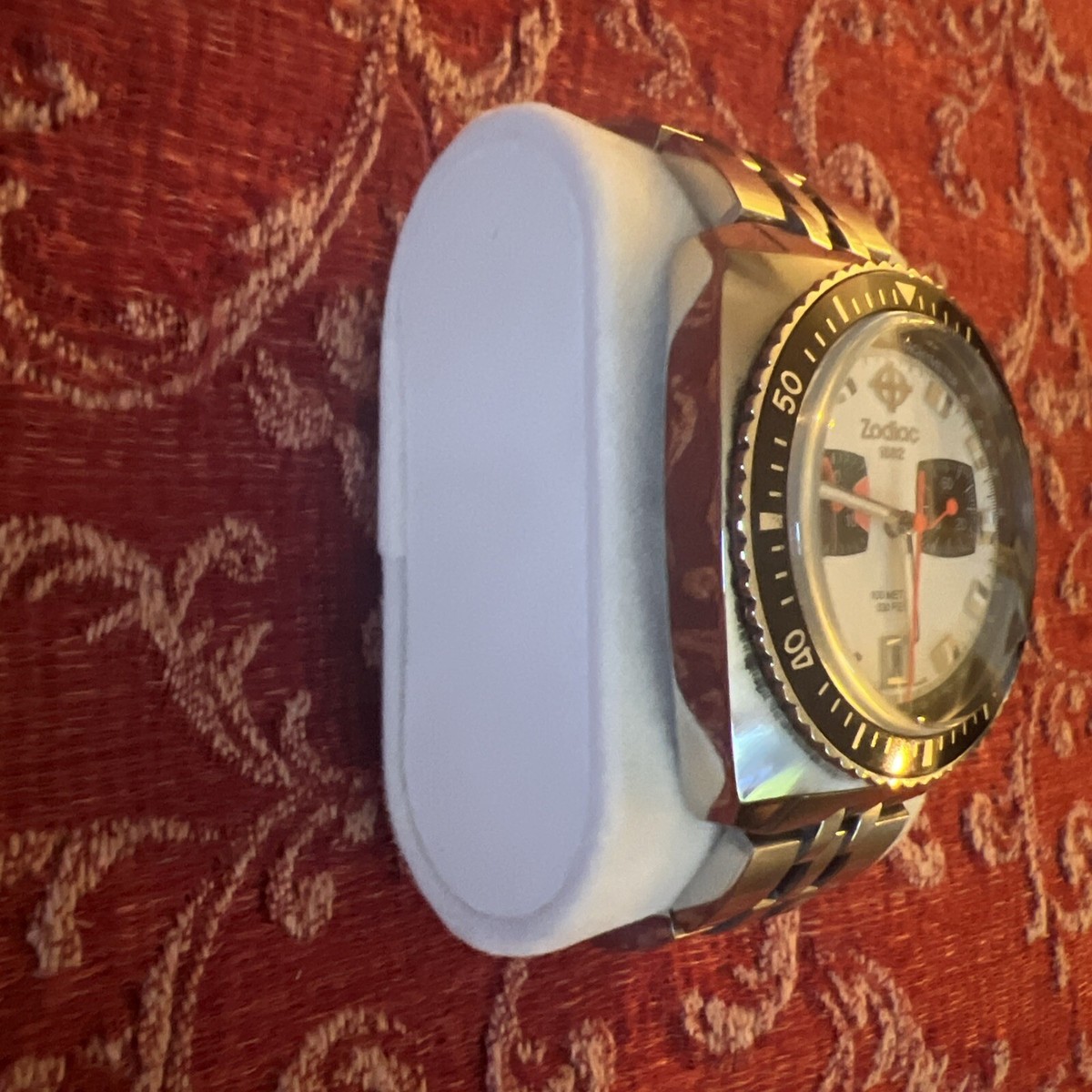 ZODIAC SEA DRAGEN WHITE FACE 44mm Chronograph Swiss Made Black