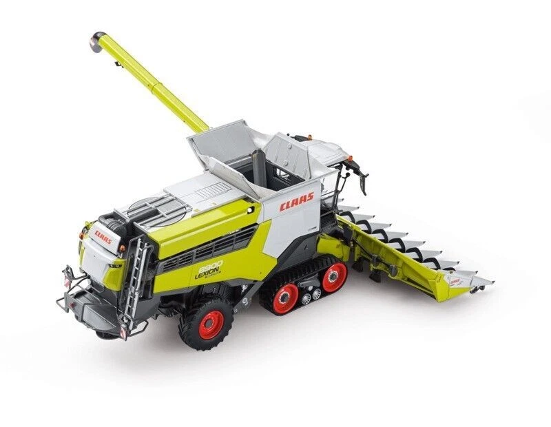 CLAAS LEXION 8900 TT 1:32 Scale Combine with CORIO 1275 C CONSPEED Corn Head - Image 2 of 4