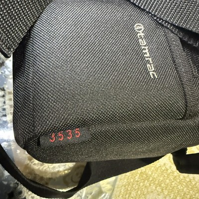 Tamrac Camera Bag #3535 Camera Travel Bag W/ Dividers
