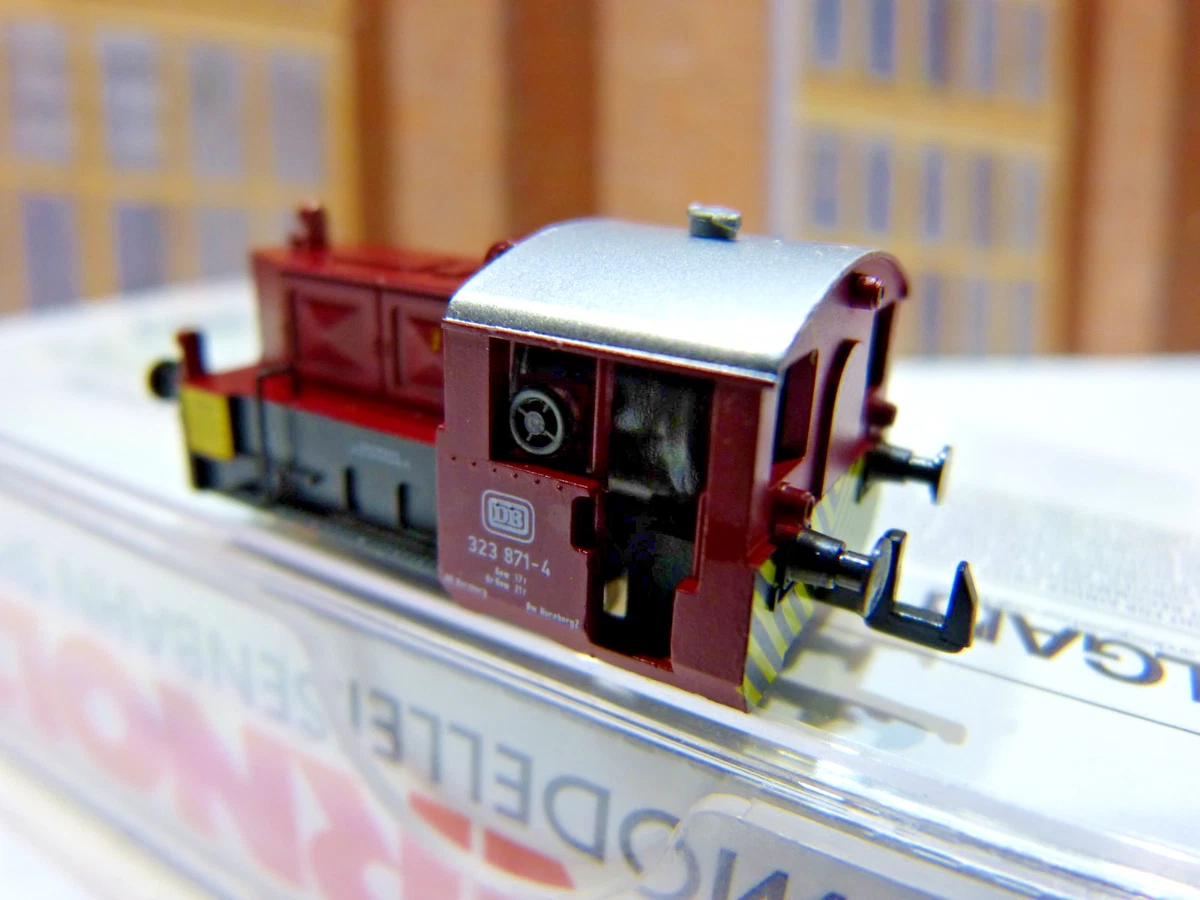 Arnold 2064 Diesellok BR 323.871-4 DB Spur N      S83/49