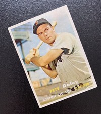 1957 TOPPS Pete Daley Boston Red Sox #388 Baseball Card