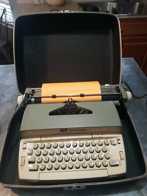 Vintage Smith Corona Electra 120 Electric Typewriter w/ Carrying Case WORKS