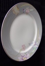 MIKASA Fine China Dinner Plate Charisma gray white floral
